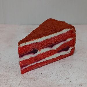 Торт Красный бархат с вишней