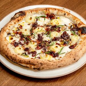 Фирменная пицца