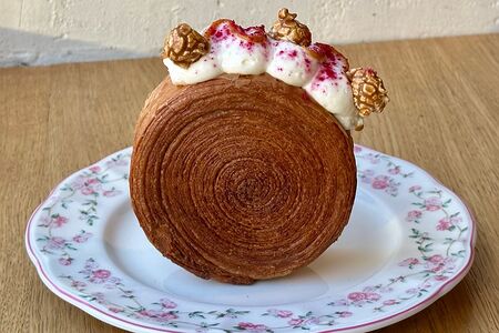 Круассан Суприм Ваниль-карамель