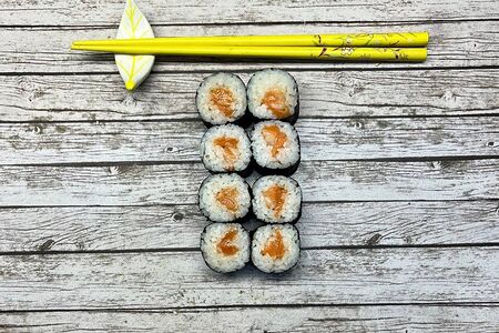 Мини-ролл лосось