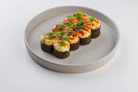 Запеченный ролл с лососем