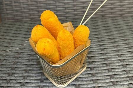 Картофельные палочки с сыром