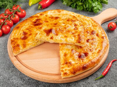 Осетинский пирог с картошкой и сыром