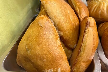 Пирожки с луком и яйцом