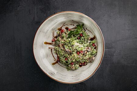 Салат с куриной грудкой и говяжьим языком