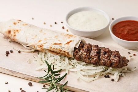 Кебаб в лаваше из баранины
