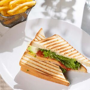 Խոզապուխտ և պանիր