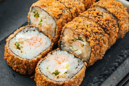 Жаренный ролл Азия