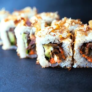 Холодный ролл салмон скин