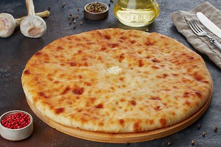 Осетинский пирог с картошкой и сыром