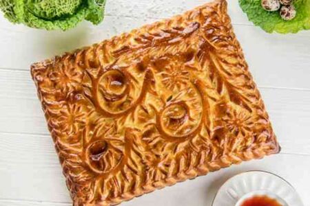 Целый пирог с капустой