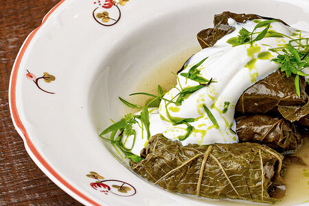 Долма с тремя видами мяса