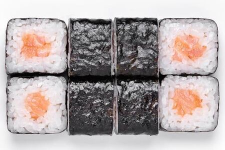 Ролл Сяке маки