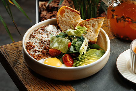 Гречка с авокадо