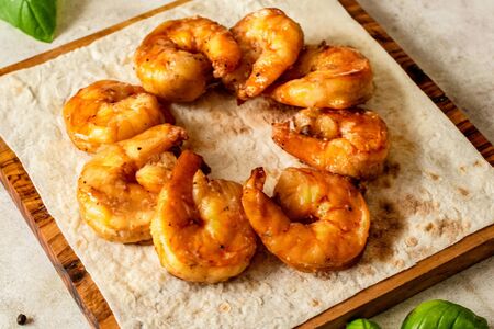 Креветки на углях