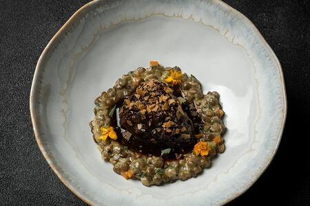 Глазированная говяжья щечка