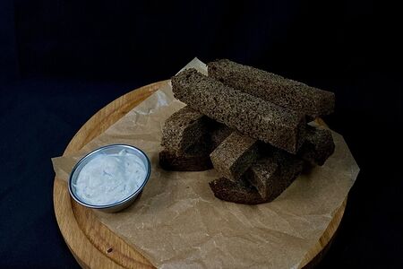 Гренки чесночные