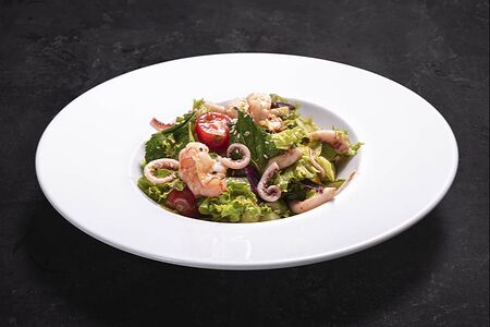 Тайский салат из морепродуктов