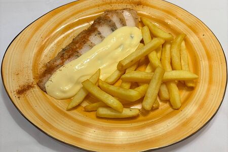 Куриная грудка, запеченная под сыром с картофелем