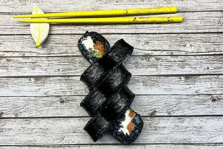 Ролл Филадельфия Блек 