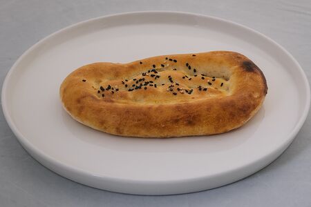 Лепешка с кунжутом