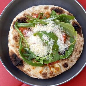 Цезарь с курицей