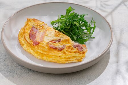 Омлет с беконом