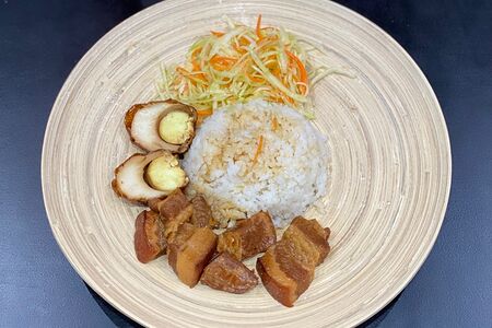 Свинина с яйцом