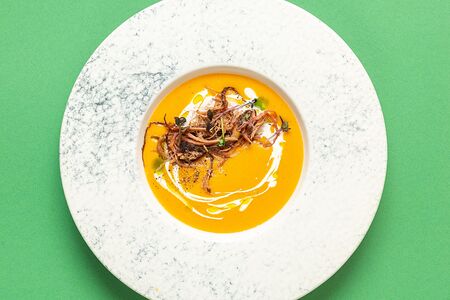 Крем-суп из красной чечевицы