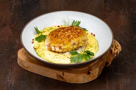 Котлета Порт-Лиише из форели и палтуса с картофельным пюре