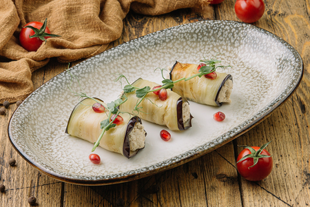 Баклажаны с орехами