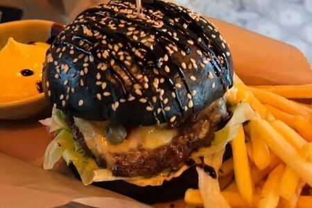 Бургер 4 сыра с мраморной говядиной