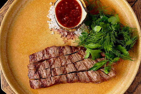 Фланк в сливочном масле и розмарине