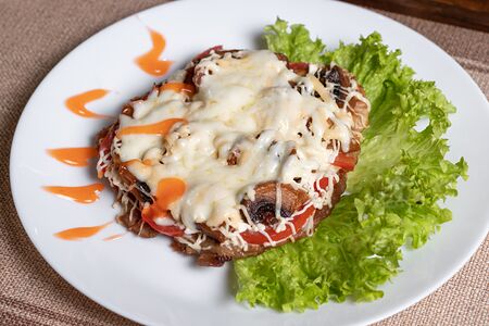 Мясо по-французски