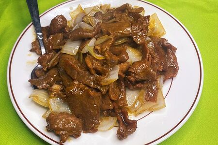 Жареная говядина с луком №405