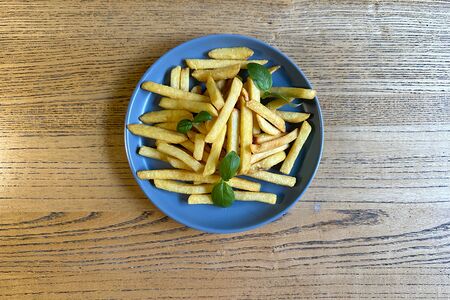 Запеченный во фритюре картофель