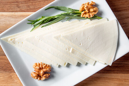 Сыр имеретинский