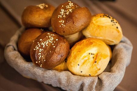 Булочка черная