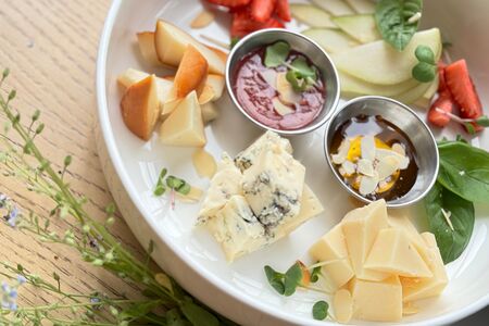 Антипаста сырная