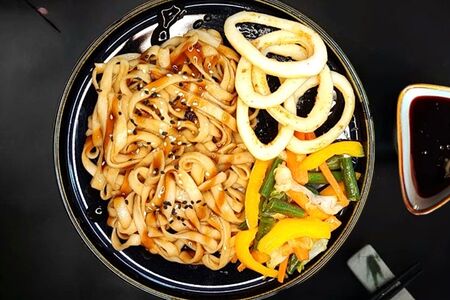 Wok с кальмаром