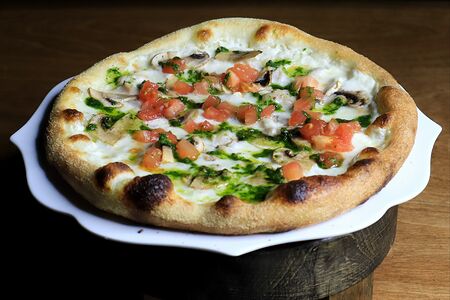 С грибами и курицей