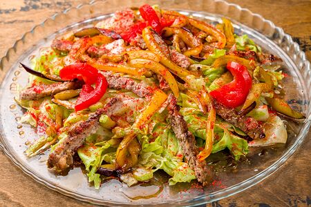 Теплый куриный салат Сакартвело