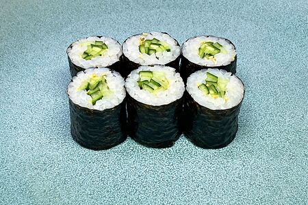 Мини-ролл с огурцом