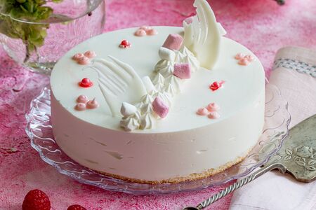 Торт Творожный с малиной