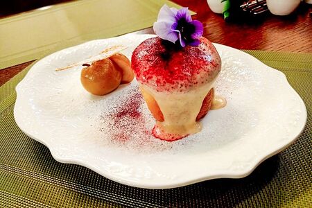 Баба с мочёными яблоками