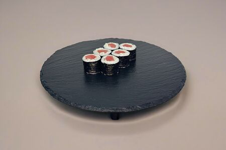 Маки с тунцом