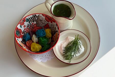 Пельмени цветные со свининой и говядиной