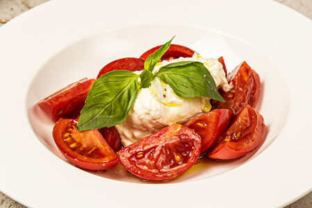 Страчателла с помидорами