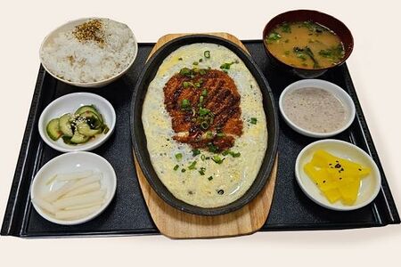 Сет Тонкацу с яйцом и луком