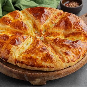 Хачапури из слоеного теста